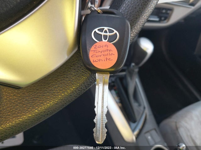 Toyota COROLLA LE 2019 5YFBURHE6KP917129 Image 11