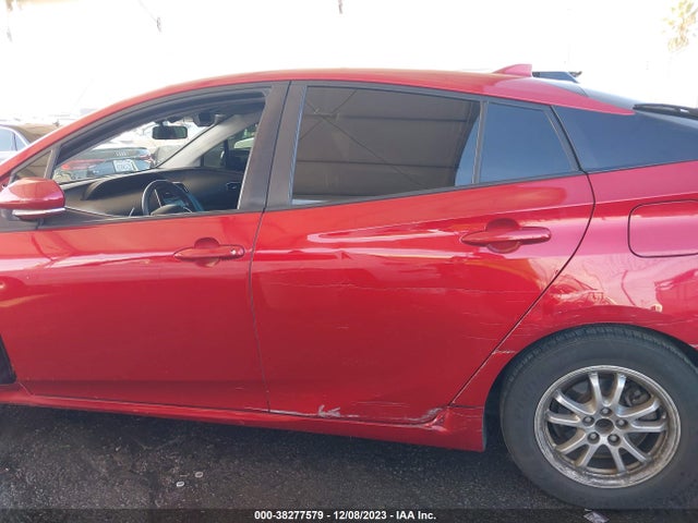 Toyota Prius Three 2016 JTDKARFUXG3514306 Image 15
