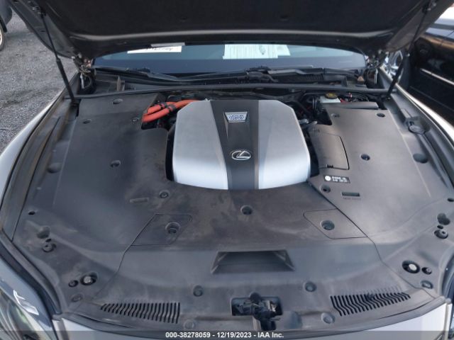 2018 LEXUS LS 500H JTHCYLFF6J5000705 Photo 9