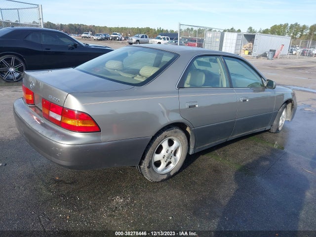 1998 LEXUS ES 300 VIN: JT8BF28G3W5018149