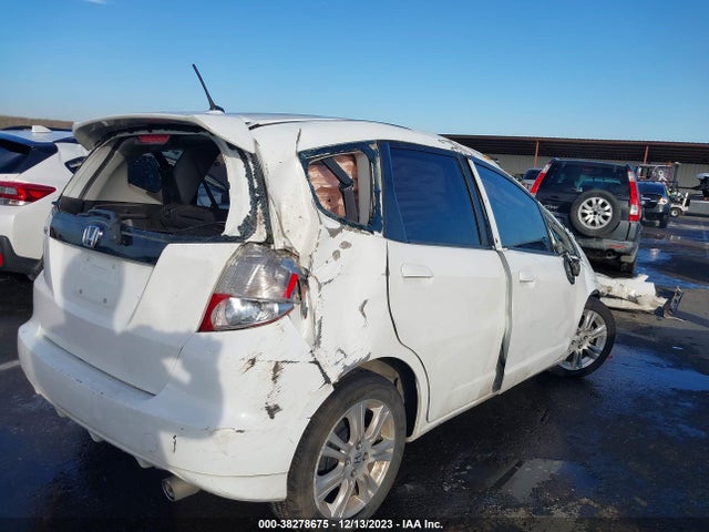 2010 HONDA FIT SPORT VIN: JHMGE8H62AS018933
