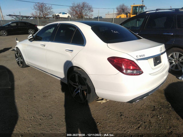 55SWF4JB8GU176692 Mercedes-Benz C 300 Luxury/sport