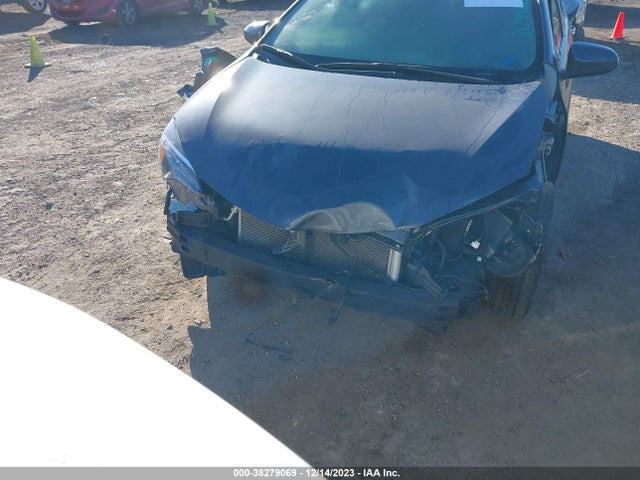 2018 TOYOTA COROLLA LE VIN: 2T1BURHE3JC119492