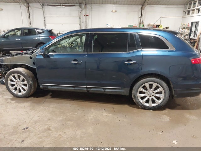 2017 LINCOLN MKT ELITE VIN: 2LMHJ5AT8HBL01020