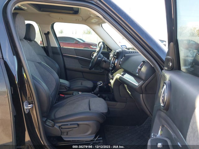 2017 MINI COUNTRYMAN WMZYT3C34H3D98991 Photo 4