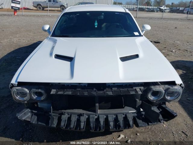 2C3CDZAG2KH750486 Dodge Challenger Sxt