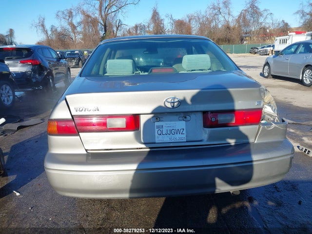 1998 TOYOTA CAMRY LE V6 VIN: 4T1BF22K6WU070889