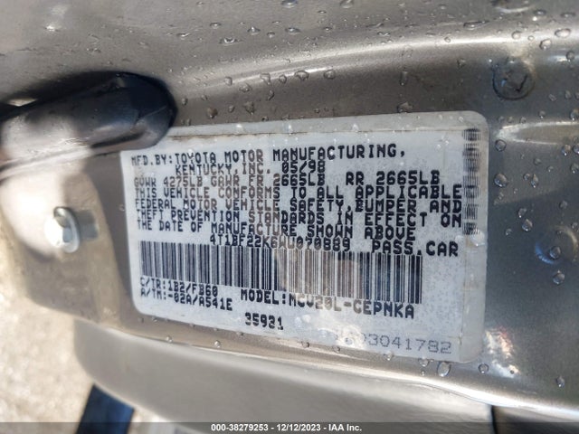 1998 TOYOTA CAMRY LE V6 VIN: 4T1BF22K6WU070889
