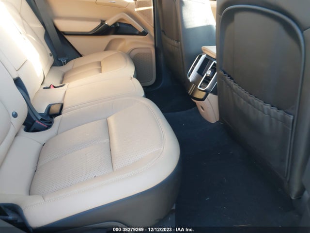 2017 PORSCHE CAYENNE WP1AA2A26HKA91142 Photo 7