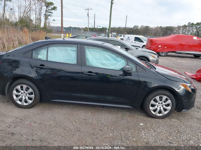 2022 TOYOTA COROLLA LE VIN: 5YFEPMAE8NP275521