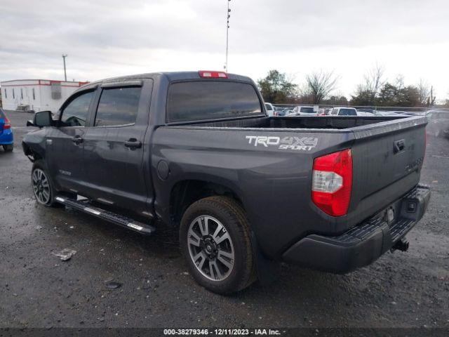 2018 TOYOTA TUNDRA 4WD 5TFDY5F12JX729164 Photo 2