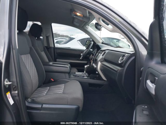 2018 TOYOTA TUNDRA 4WD 5TFDY5F12JX729164 Photo 4