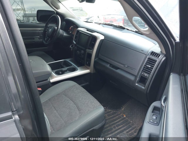 2016 RAM 1500 BIG HORN VIN: 1C6RR7LG3GS187027