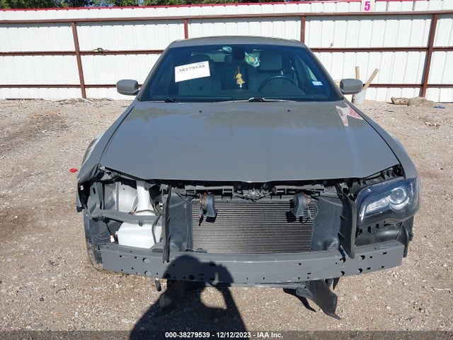 2C3CCABG3JH137245 Chrysler 300 300s