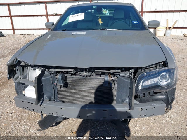 2C3CCABG3JH137245 Chrysler 300 300s