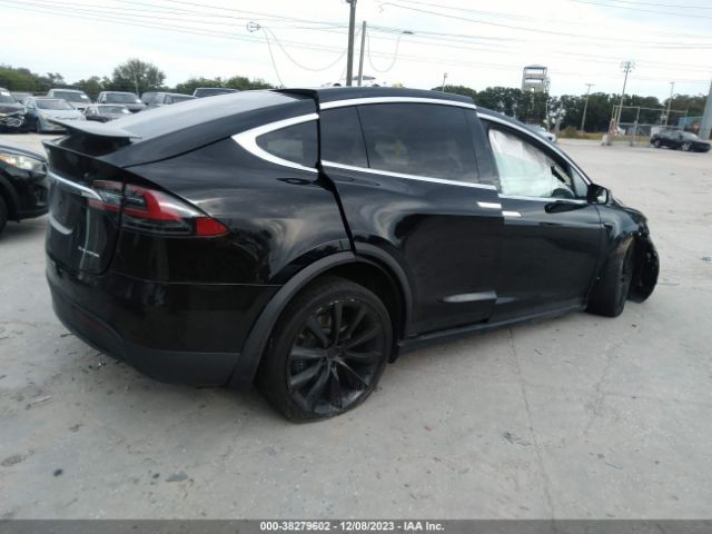 2020 TESLA MODEL X 5YJXCBE29LF300413 Photo 3