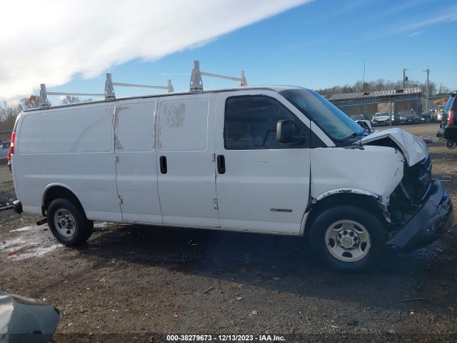 2005 CHEVROLET EXPRESS CARGO VAN VIN: 1GCGG29U451206421