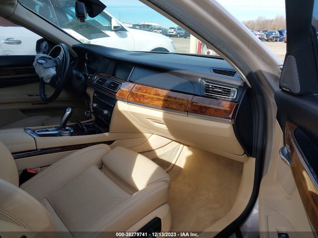 BMW 7 Series 740li 2015 WBAYE4C56FD946962 Image 5