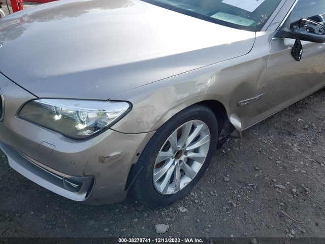 BMW 7 Series 740li 2015 WBAYE4C56FD946962 Image 6
