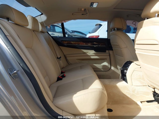 BMW 7 Series 740li 2015 WBAYE4C56FD946962 Image 8