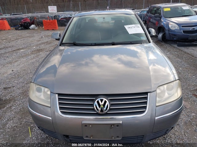 2005 VOLKSWAGEN PASSAT GLS VIN: WVWAD63B85P033982