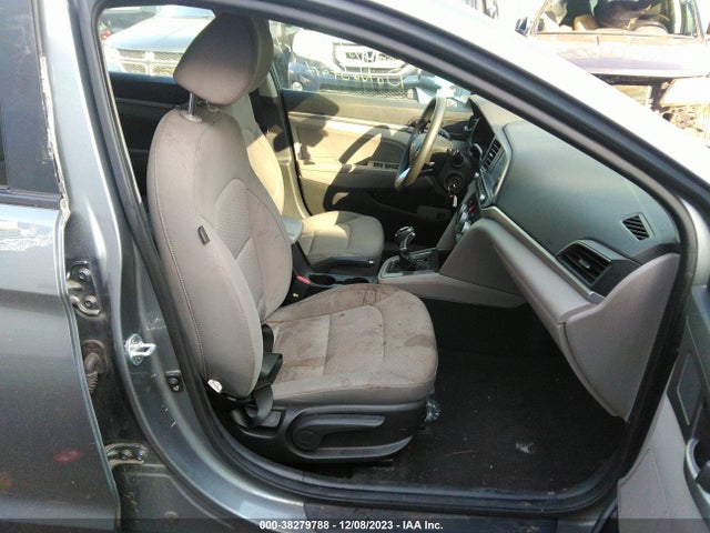 2019 HYUNDAI ELANTRA SEL VIN: KMHD84LF8KU743935