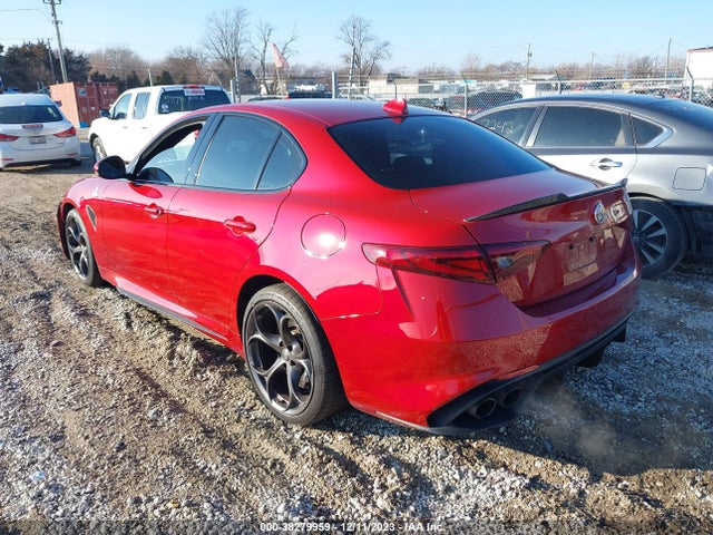 ZARFAEAV5J7590743 Alfa Romeo Giulia Quadrifoglio Rwd