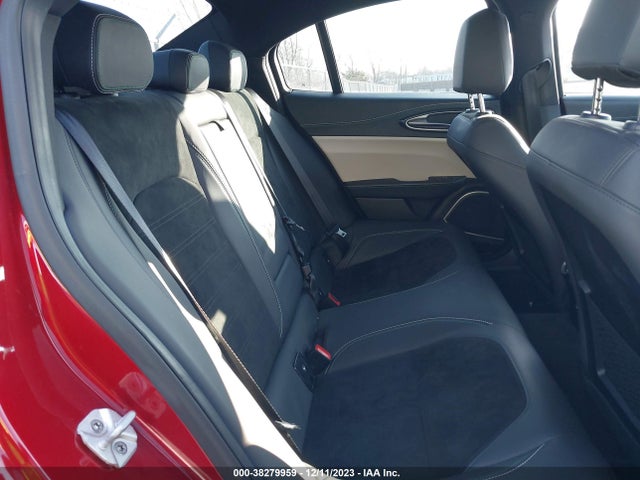 ZARFAEAV5J7590743 Alfa Romeo Giulia Quadrifoglio Rwd