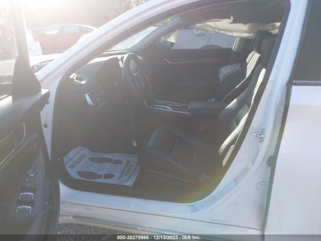 1HGCV3F97JA015470 Honda Accord Hybrid Touring