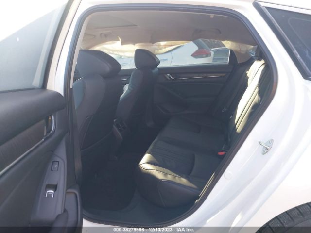 1HGCV3F97JA015470 Honda Accord Hybrid Touring