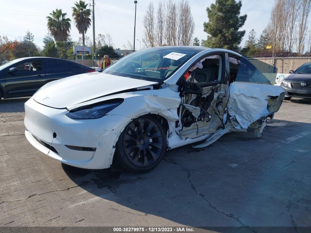 2023 TESLA MODEL Y 7SAYGDEE9PF675726 Photo 1