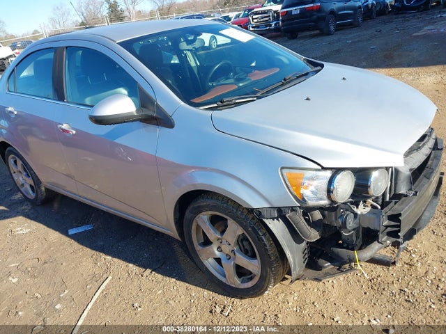 2015 1G1JE5SB2F4184868 main image