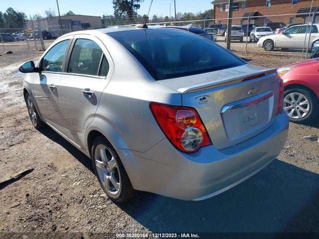 Chevrolet Sonic Ltz Auto 2015 1G1JE5SB2F4184868 Image 3