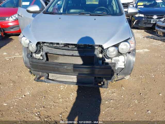 Chevrolet Sonic Ltz Auto 2015 1G1JE5SB2F4184868 Image 6