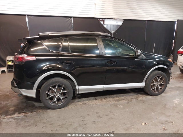 Toyota RAV4 SE 2018 2T3JFREV4JW785907 Image 13