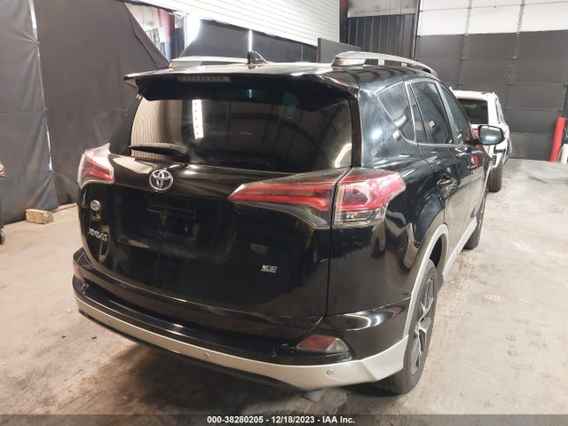 Toyota RAV4 SE 2018 2T3JFREV4JW785907 Image 4