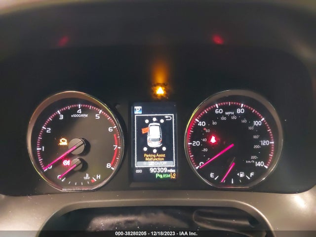 Toyota RAV4 SE 2018 2T3JFREV4JW785907 Image 7