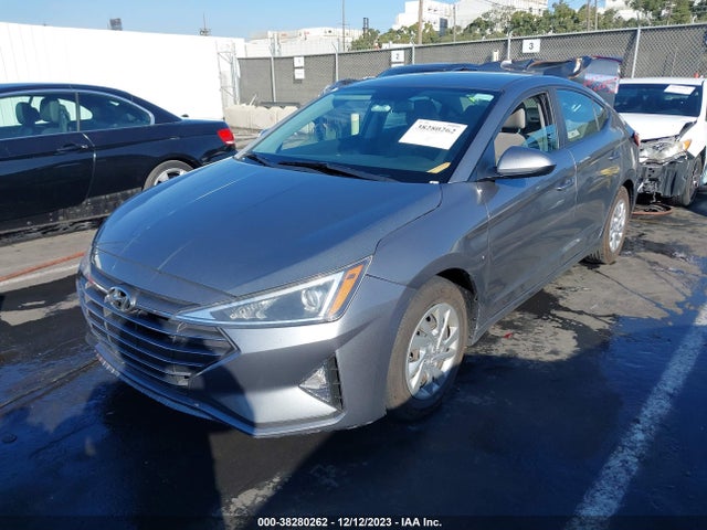 Hyundai ELANTRA SE 2019 KMHD74LF3KU812551 Image 2