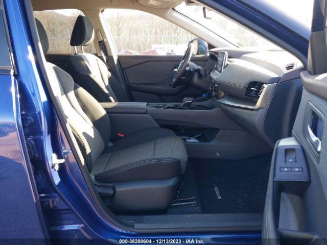 5N1AT3BB9MC838636 Nissan Rogue Sv Intelligent Awd