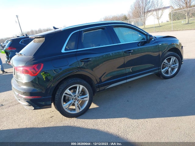 WA1DECF3XN1074012 Audi Q3 S Line Premium