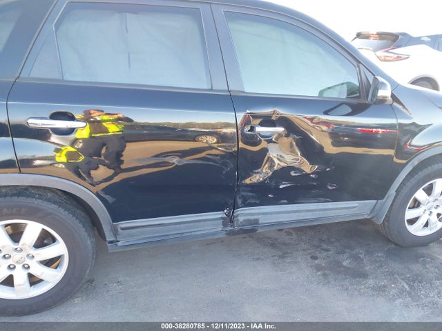2012 KIA SORENTO LX VIN: 5XYKT3A68CG299286