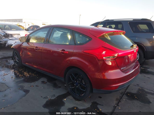 Ford FOCUS SE 2016 1FADP3K29GL201892 Image 3