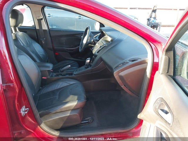 Ford FOCUS SE 2016 1FADP3K29GL201892 Image 5