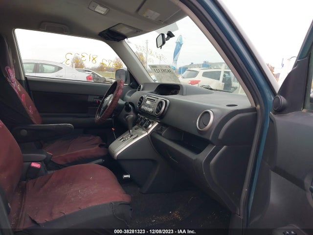 2008 SCION XB VIN: JTLKE50E381026640