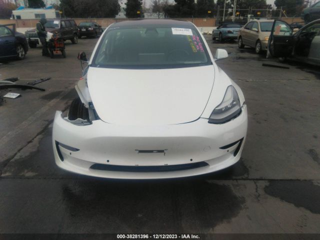 5YJ3E1EB4JF185638 Tesla MODEL 3