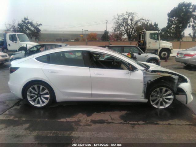 5YJ3E1EB4JF185638 Tesla MODEL 3