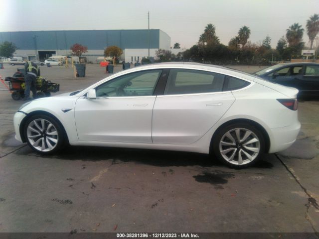 5YJ3E1EB4JF185638 Tesla MODEL 3