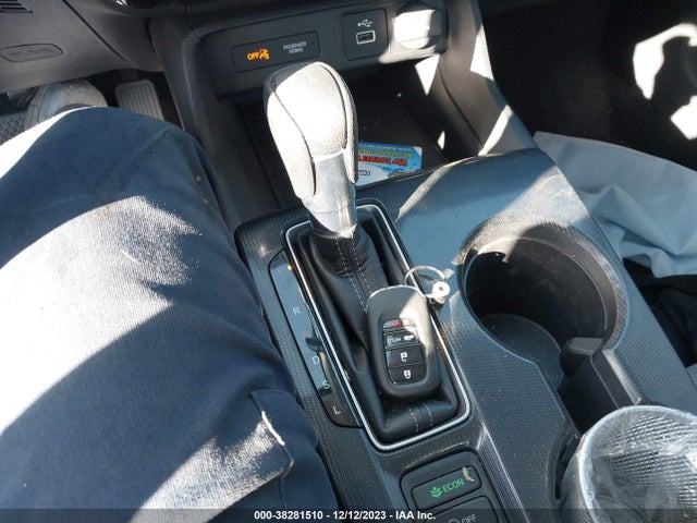 2022 HONDA CIVIC LX VIN: 2HGFE2F21NH511589