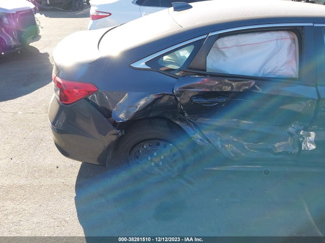 2022 HONDA CIVIC LX VIN: 2HGFE2F21NH511589