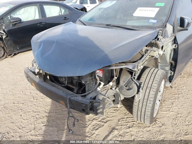 Toyota COROLLA LE 2018 5YFBURHE2JP783640 Image 6